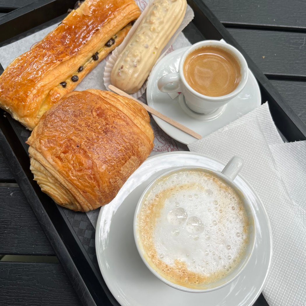 Boulangerie Pâtisserie De La Place 1